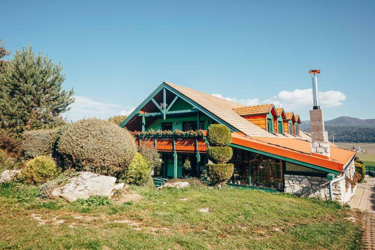 Appartamento Penzion Ranch FAH Spišské Podhradie Esterno foto