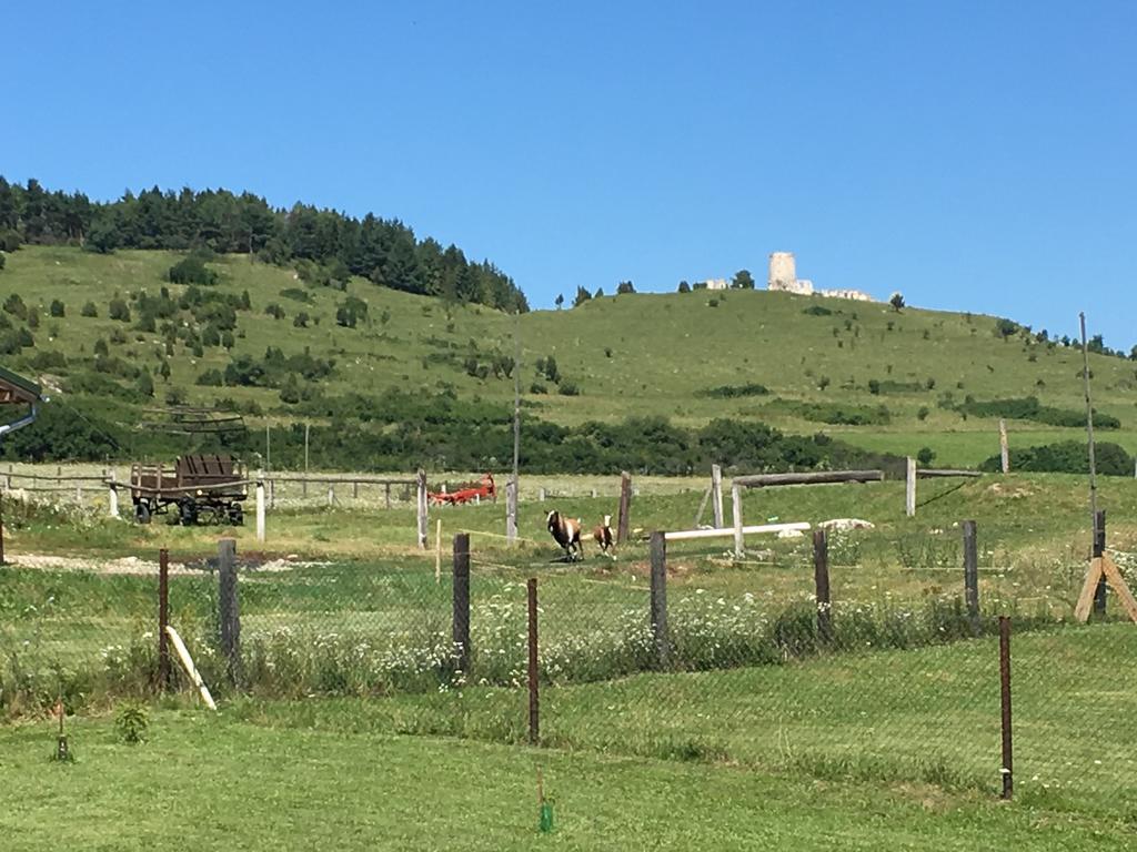 Appartamento Penzion Ranch FAH Spišské Podhradie Esterno foto