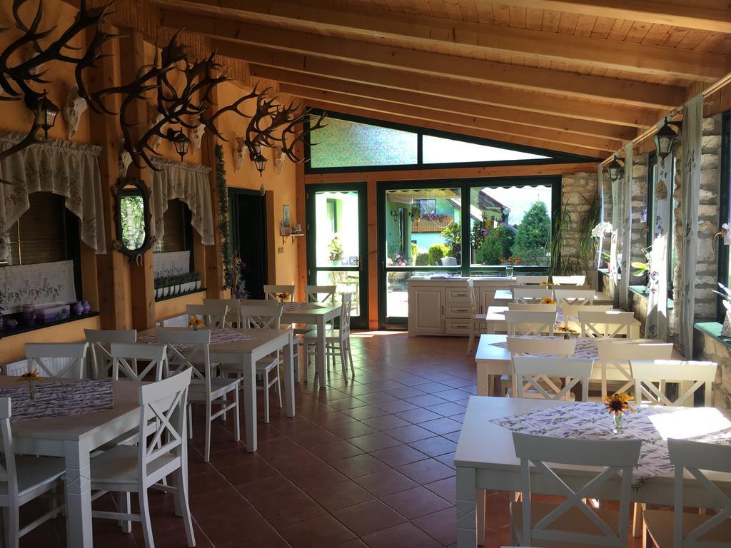 Appartamento Penzion Ranch FAH Spišské Podhradie Esterno foto